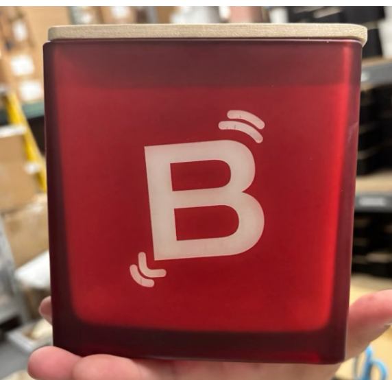 TREMBLE "B" Candle